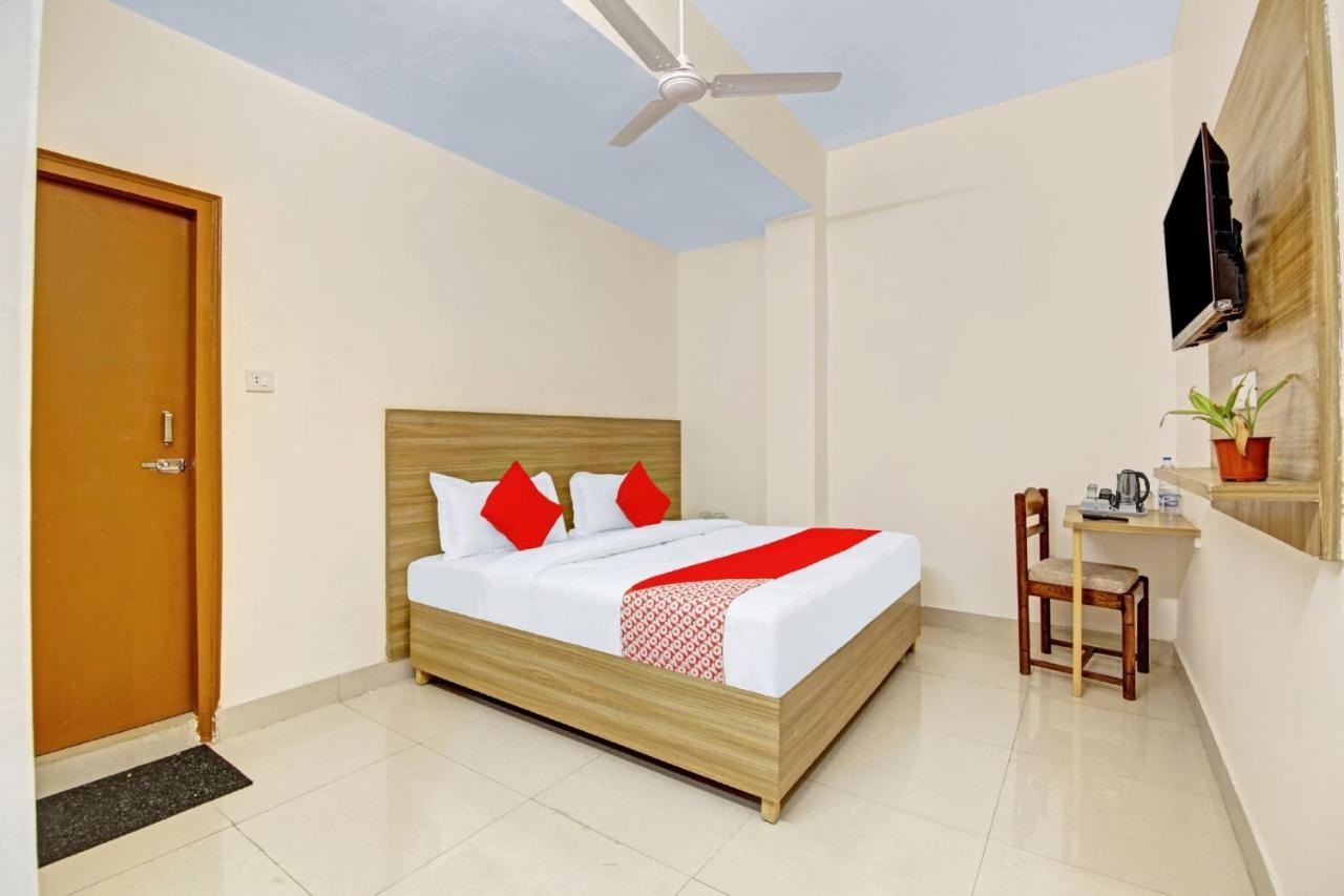 Oyo Flagship 80772 Hotel The Grand Rdc Ghaziabad Exteriör bild