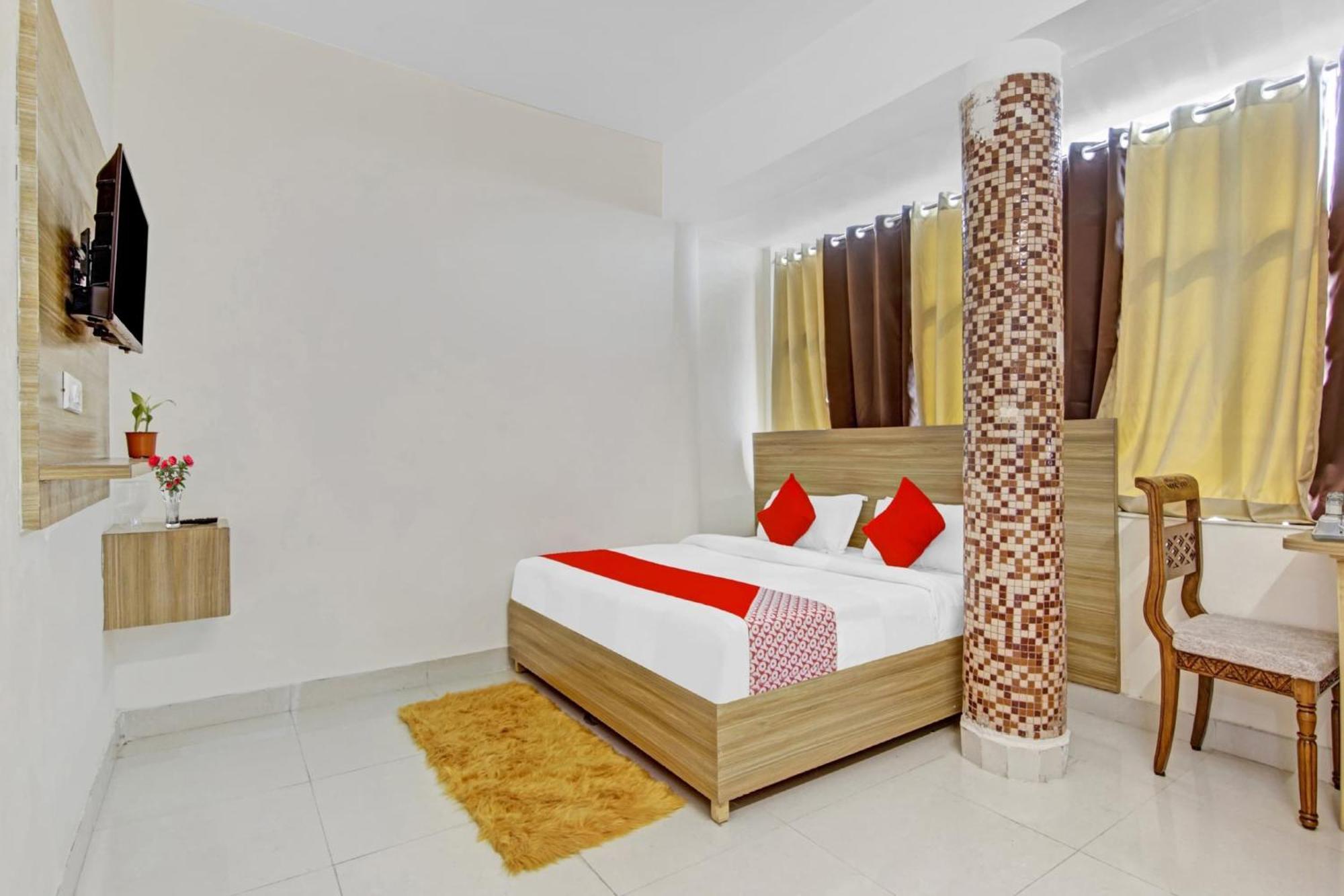 Oyo Flagship 80772 Hotel The Grand Rdc Ghaziabad Exteriör bild