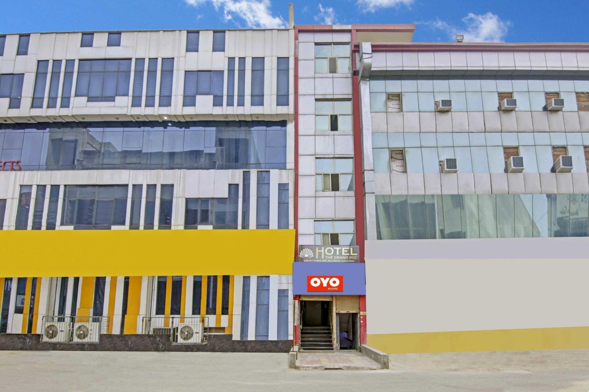 Oyo Flagship 80772 Hotel The Grand Rdc Ghaziabad Exteriör bild